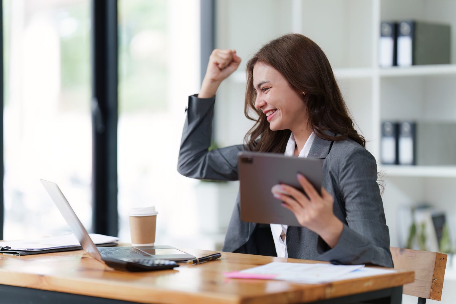 Descubre las funciones de un administrador de empresas profesional