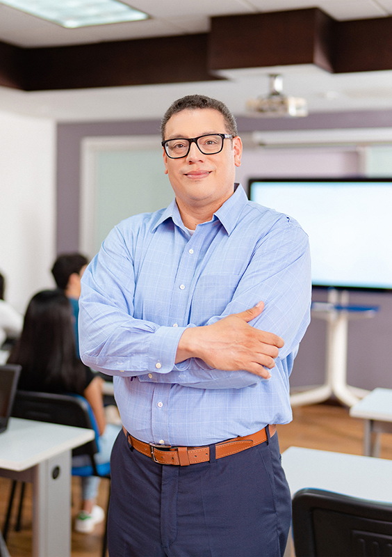 Dr. Juan Euceda Decano de Facultad